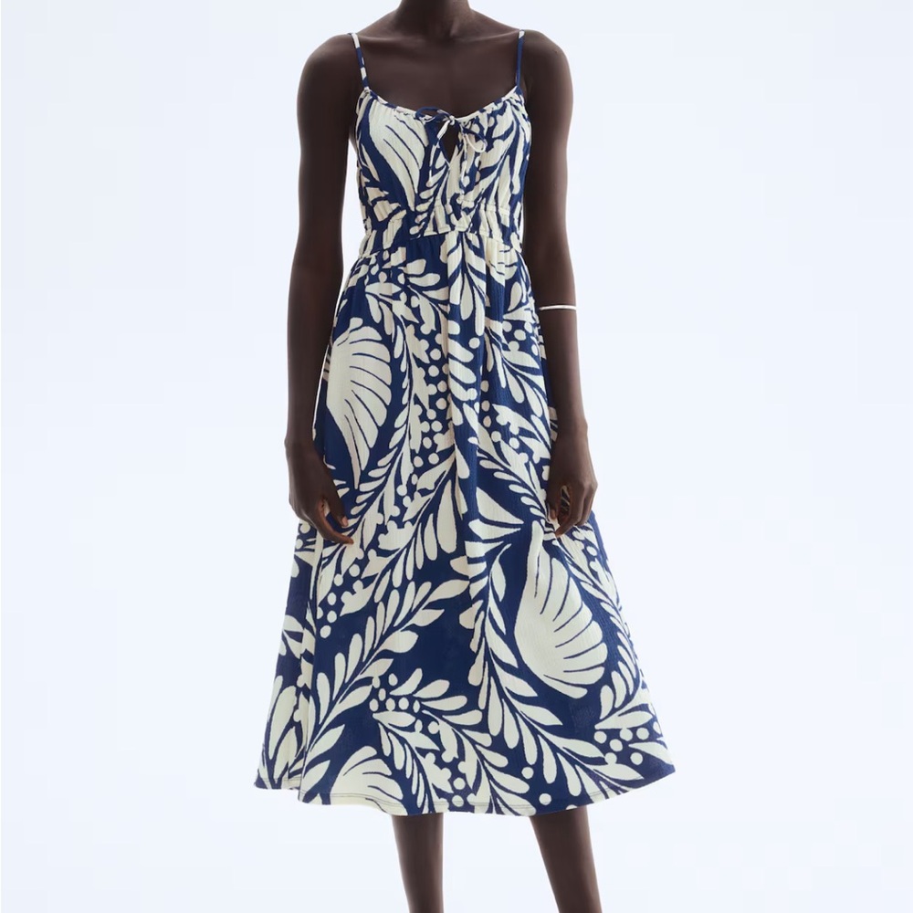 Crinkled Tropical Print Dress